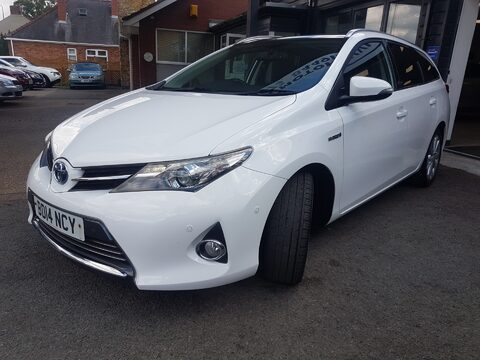 Toyota Auris VVT-I EXCEL HYBRID 13