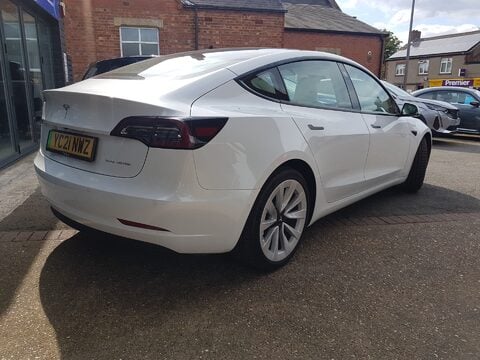 Tesla Model 3 LONG RANGE AWD 3