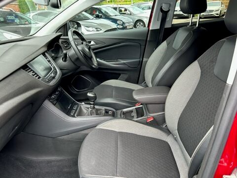 Vauxhall Grandland X SPORT NAV S/S 9