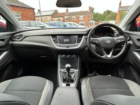 Vauxhall Grandland X SPORT NAV S/S 13