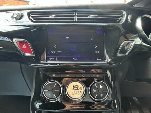 DS DS 3 BLUEHDI DSTYLE NAV S/S 11