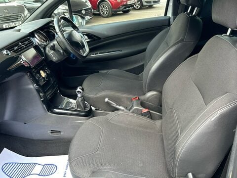 DS DS 3 BLUEHDI DSTYLE NAV S/S 8