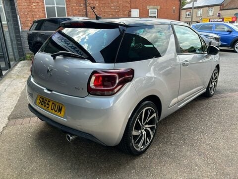 DS DS 3 BLUEHDI DSTYLE NAV S/S 3