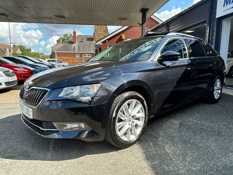 Skoda Superb SE BUSINESS TDI ESTATE 6