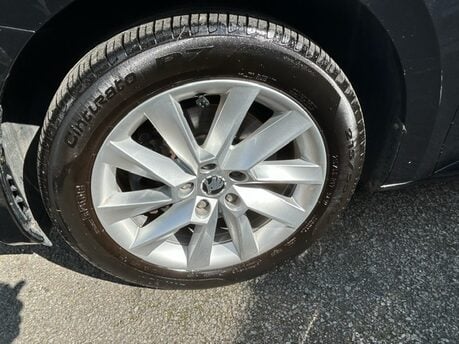Skoda Superb SE BUSINESS TDI ESTATE 4