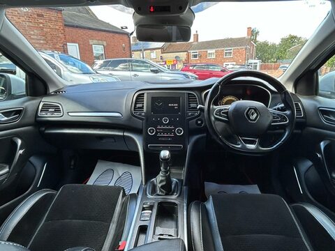 Renault Megane DYNAMIQUE NAV DCI ( Facelift Model) 12