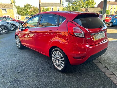 Ford Fiesta TITANIUM 5