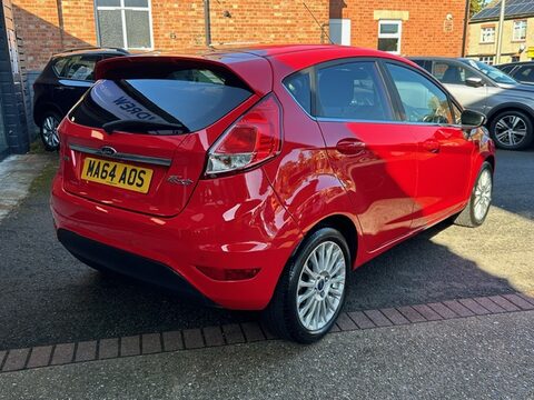 Ford Fiesta TITANIUM 3
