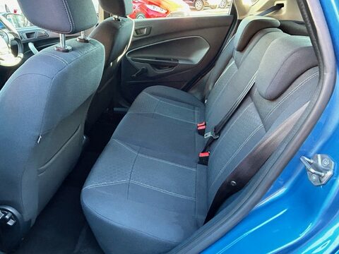 Ford Fiesta ZETEC 16V 10