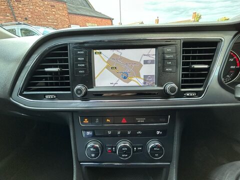 SEAT Leon TSI FR TECHNOLOGY 14