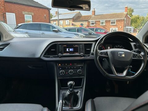 SEAT Leon TSI FR TECHNOLOGY 12