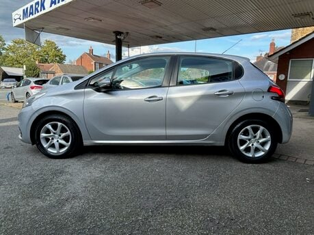 Peugeot 208 ACTIVE 1