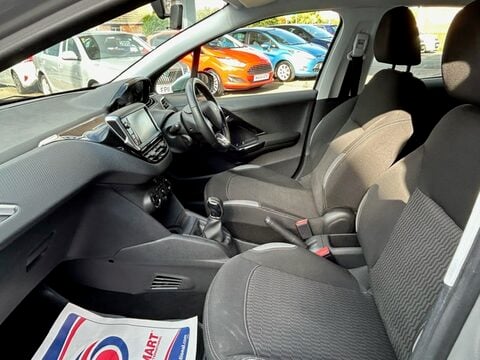 Peugeot 208 ACTIVE 11