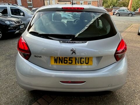 Peugeot 208 ACTIVE 4