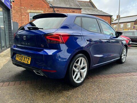 SEAT Ibiza TSI FR 3