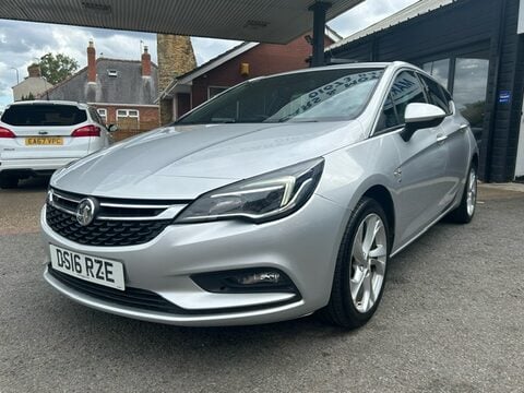 Vauxhall Astra SRI NAV CDTI ECOFLEX S/S 6