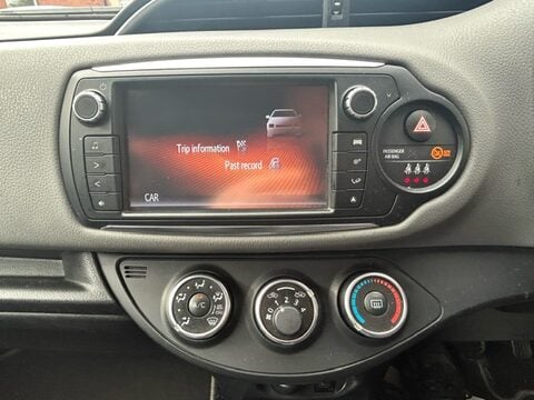 Toyota Yaris D-4D ICON 14