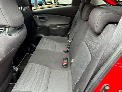 Toyota Yaris D-4D ICON 10