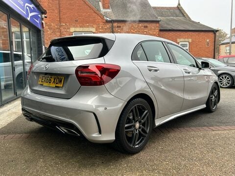 Mercedes-Benz A Class A 180 AMG LINE PREMIUM 3