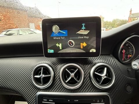 Mercedes-Benz A Class A 180 AMG LINE PREMIUM 14