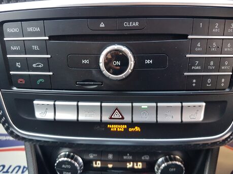 Mercedes-Benz A Class A 180 AMG LINE PREMIUM 4