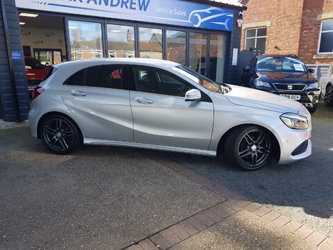 Mercedes-Benz A Class A 180 AMG LINE PREMIUM 3