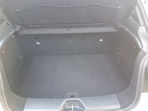 Mercedes-Benz A Class A 180 AMG LINE PREMIUM 14