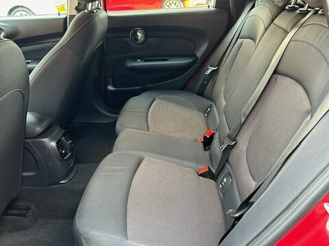 Mini Clubman COOPER D CLASSIC 11