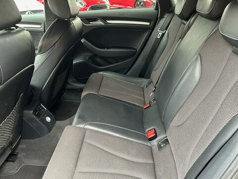 Audi A3 TFSI BLACK EDITION 10