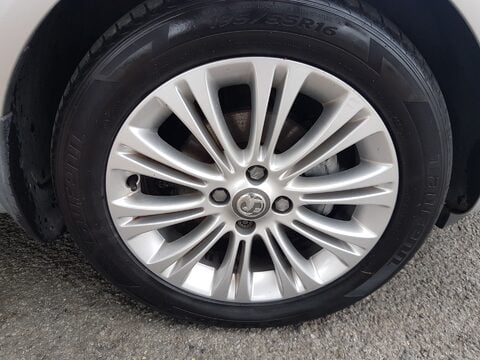 Vauxhall Corsa SE 6