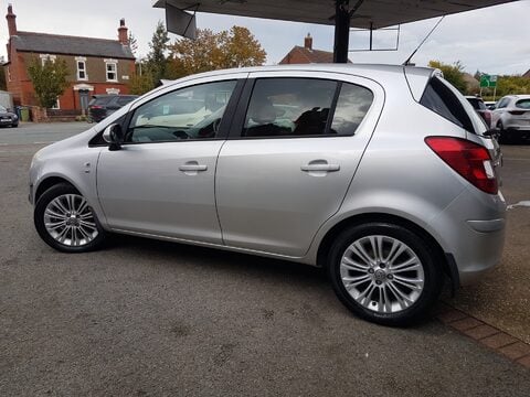 Vauxhall Corsa SE 13