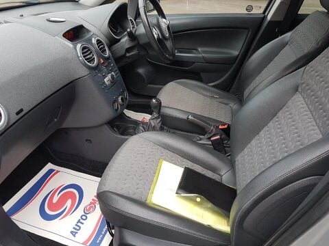 Vauxhall Corsa SE 16