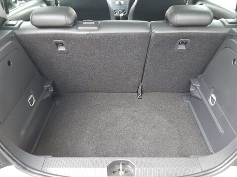 Vauxhall Corsa SE 12