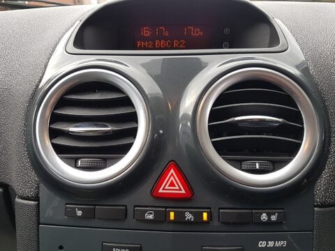 Vauxhall Corsa SE 14