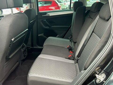 Volkswagen Tiguan SE NAVIGATION TDI BMT DSG 10
