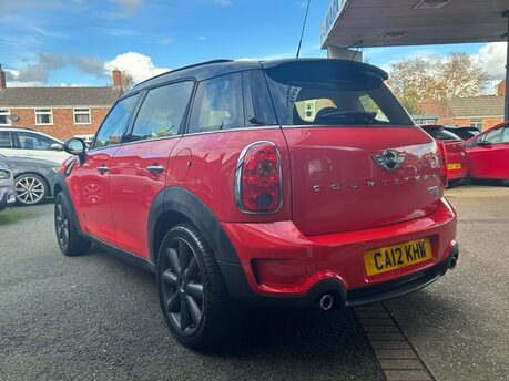 Mini Countryman COOPER SD ALL4 2