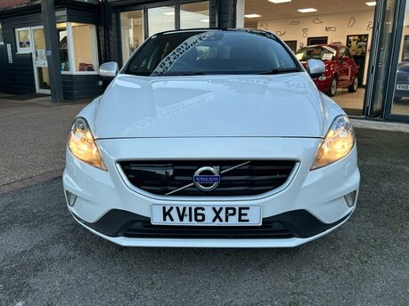 Volvo V40 D2 R-DESIGN NAV 4
