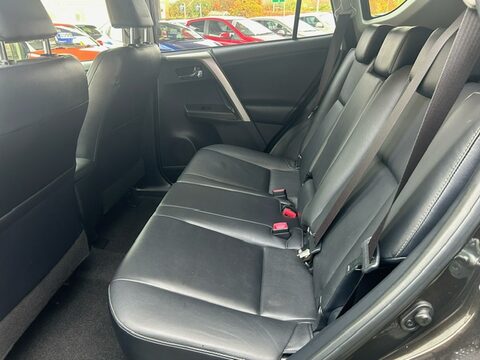 Toyota Rav 4 D-4D INVINCIBLE 11