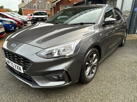 Ford Focus ST-LINE TDCI 6