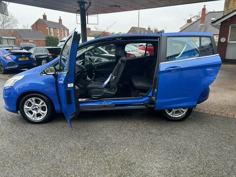 Ford B-Max ZETEC TDCI 11