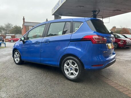 Ford B-Max ZETEC TDCI 1