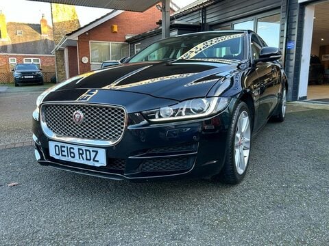 Jaguar XE PORTFOLIO 6