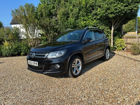 Volkswagen Tiguan 2.0 TDI BlueMotion Tech R-Line DSG 4WD Euro 5 (s/s) 5dr 1