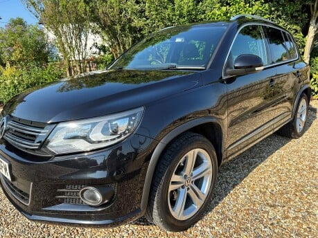 Volkswagen Tiguan 2.0 TDI BlueMotion Tech R-Line DSG 4WD Euro 5 (s/s) 5dr 5