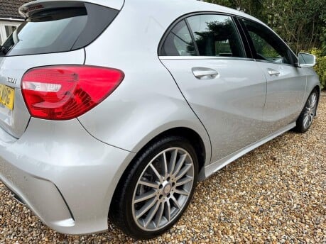 Mercedes-Benz A Class 1.8 A200 CDI BlueEfficiency AMG Sport 7G-DCT Euro 5 (s/s) 5dr 10