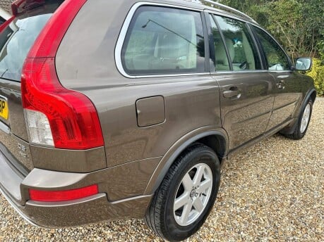 Volvo XC90 2.4 D5 ES Geartronic 4WD Euro 5 5dr 8