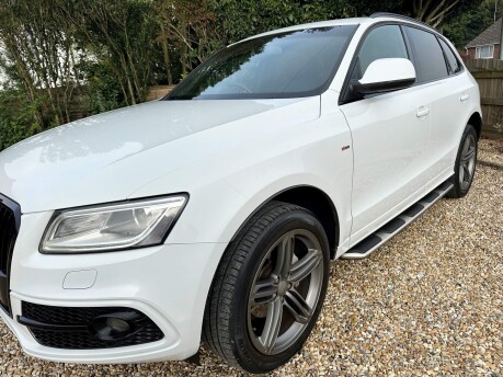 Audi Q5 2.0 TDI S line Plus S Tronic quattro Euro 5 (s/s) 5dr 7