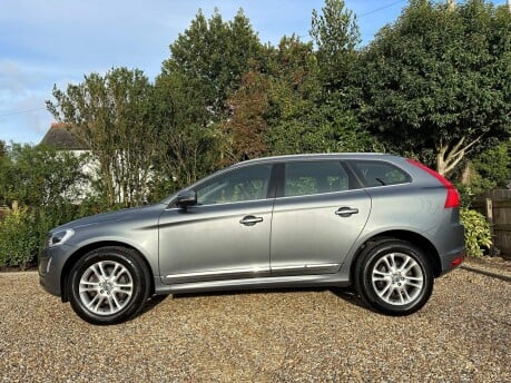 Volvo XC60 2.4 D5 SE Lux Nav AWD Euro 6 (s/s) 5dr 3