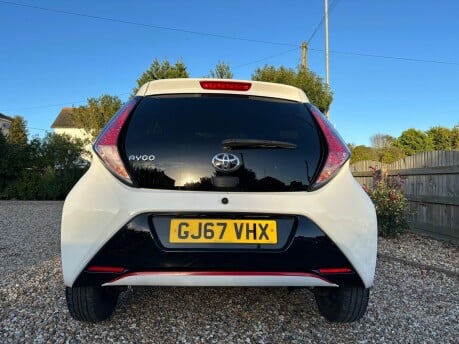 Toyota Aygo 1.0 VVT-i x-press Euro 6 5dr 10