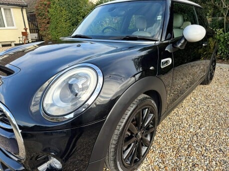 Mini Hatch 2.0 Cooper SD Auto Euro 6 (s/s) 3dr 6